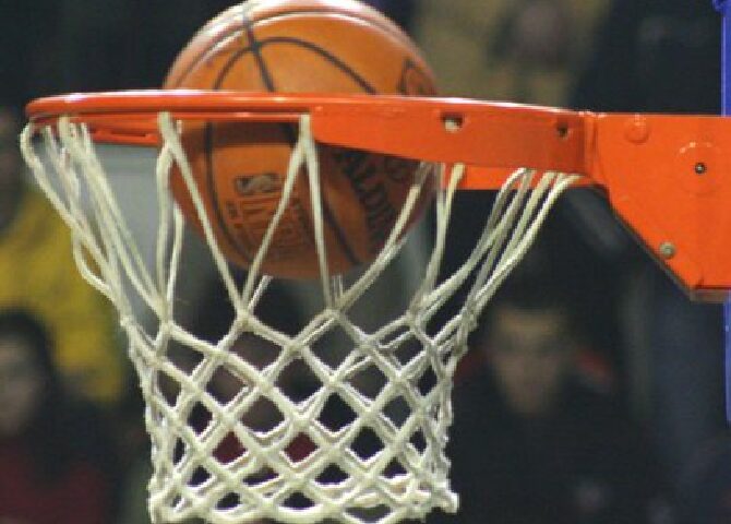 Înfrângere acasă împotriva Spaniei