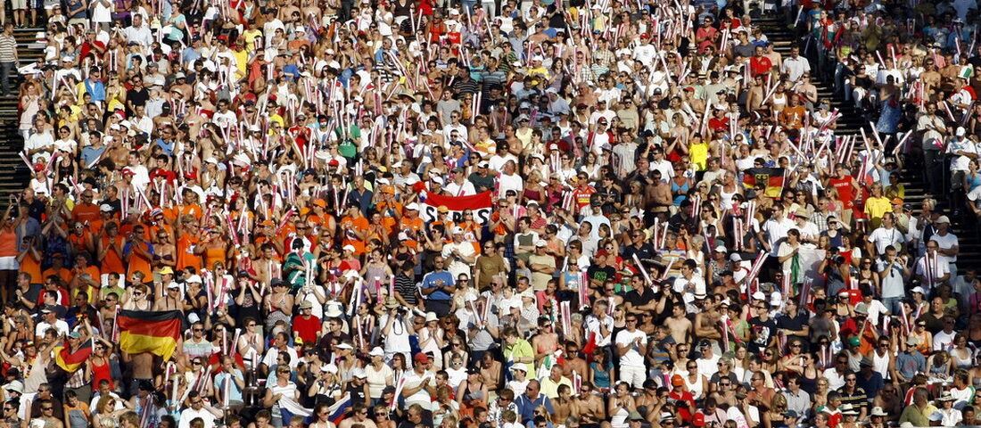 ÎNTÂLNIRE CU “FANE ÎNCURCĂ LUME”.