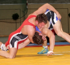 Federaţia Română de Lupte a sărbătorit 80 de ani