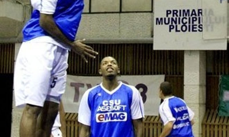 Gazdele au dominat debutul play-off-ului