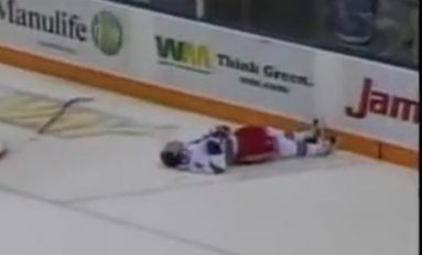 DRAMA! La un pas de moarte intr-un meci de hochei