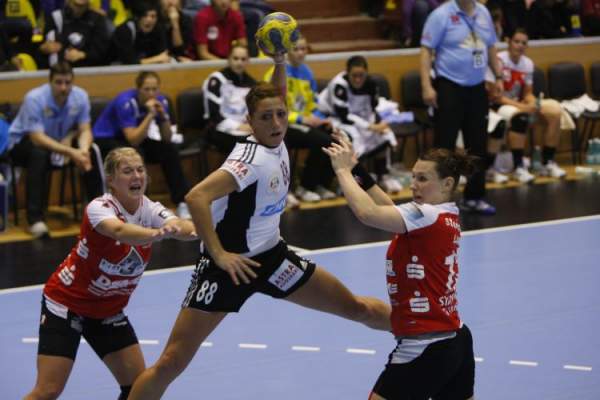 Buxtehuder, în grupă cu Oltchim