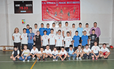 C.S. Steaua Magic - Micii magicieni din teren