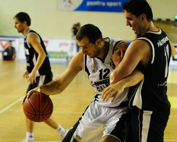 Elba Timişoara – “U” Mobitelco Cluj 1-2, la general!