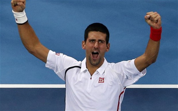 Djokovic câştigă dramatic la Shanghai
