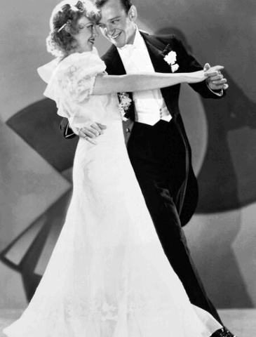 Pe ritmuri de dans la Reghin