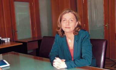 Sorina Plăcintă încearcă să ajute sportul