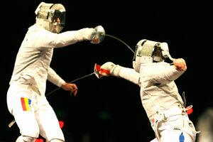 Rareş Dumitrescu a câştigat concursul de sabie de la Budapesta