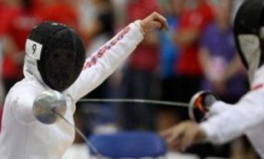 Debut cu două arginturi la spadă și sabie