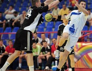 Adversarele echipelor româneşti de handbal masculin în cupele europene
