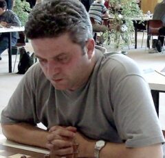 Andrei Istratescu a castigat turneul de la Hastings!