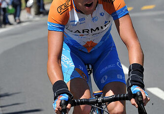 Canadianul Hesjedal preia tricoul roz