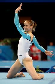 Sandra Izbaşa, în cursă pentru două medalii, trebuie să repete evoluţiile bune în finale