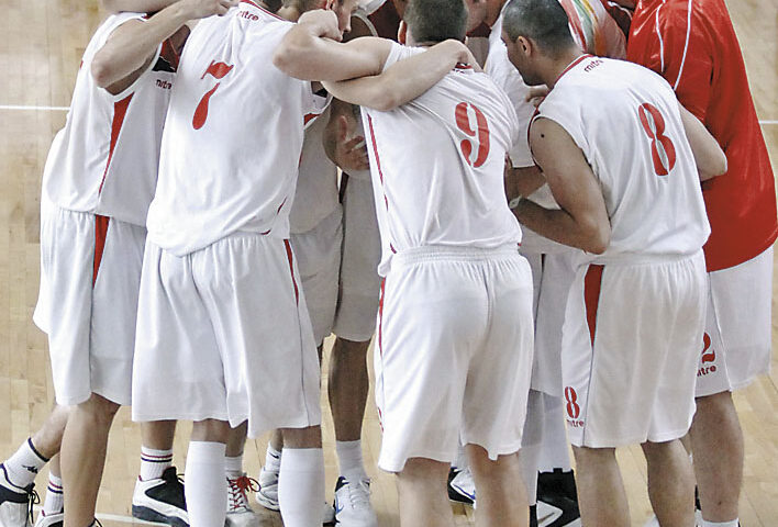 Dinamo Bucureşti, din nou în elita baschetului naţional masculin