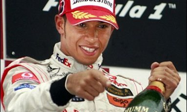 Victoria cu numărul 20 pentru Hamilton