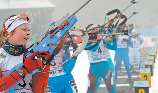 Două clasări în primii 10, la FOTE