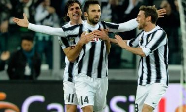 Duel nedecis între Napoli și Juventus