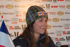 Sandrine Aubert castiga primul slalom din 2010!