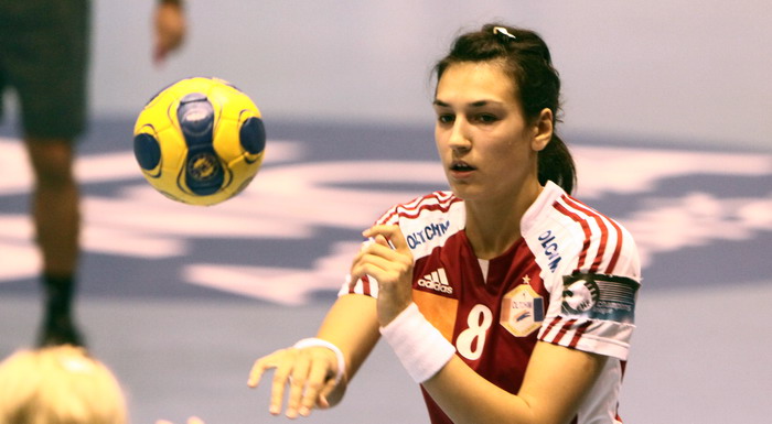 Cristina Neagu, aptă de joc