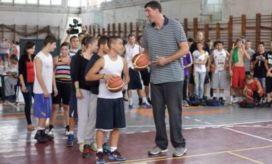 Ghita Muresan: "Ar trebui sa existe cat mai multe initiative pentru baschet"