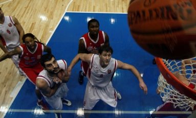 Steaua - CSM Oradea 89-83