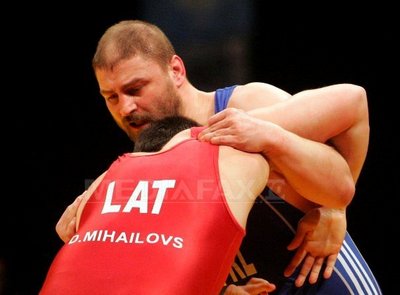 Chintoan își încearcă șansa la lupte libere