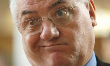 Mitică Dragomir şi Gino Iorgulescu, achitaţi în dosarul de corupţie