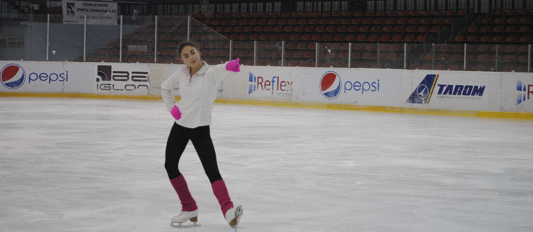 Cornel Gheorghe, antrenorul lotului naţional de patinaj artistic: