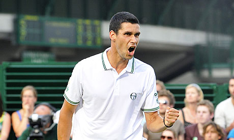 Hănescu merge în sferturi la Stuttgart