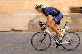 FR de Ciclism organizează cursuri gratuit de formare a arbitrilor