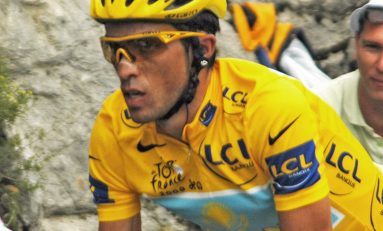 Doi ani de suspendare pentru Contador