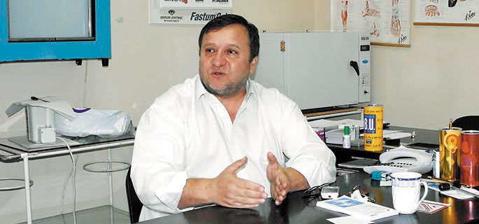 În spatele uşilor închise