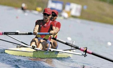 Punct final în cariera  a două mari canotoare