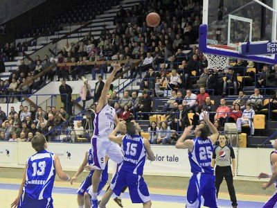 Deținătorii Cupei României, eliminați în sferturi