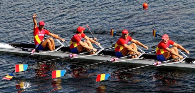 Fetele în Poiană, băieții la Cheile Grădiștei Fundata