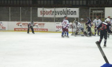Steaua - CSM Dunărea Galaţi 2-4 la hochei