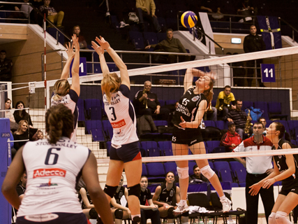 CSM Bucureşti a etalat un volei modern