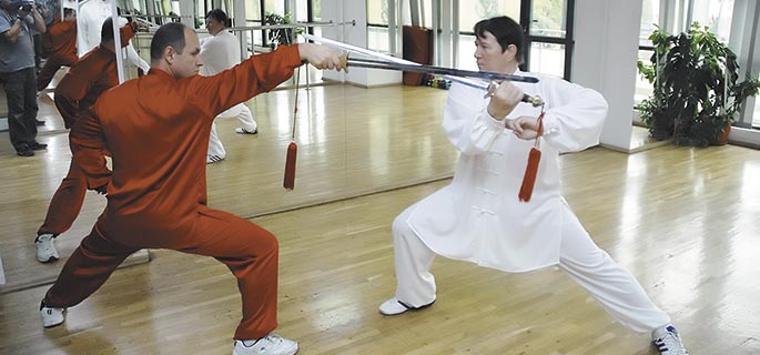 Caracter, onoare, onestitate:omul care formează oameni