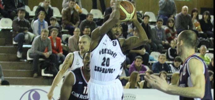 Favoritele s-au impus în prima etapă a returului Ligii masculine