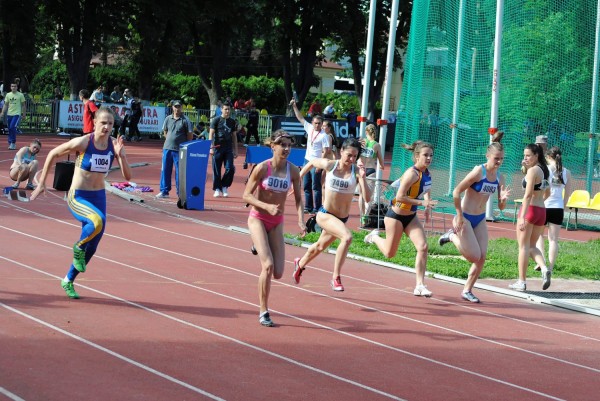 Zece sportivi la pregătire, în Turcia