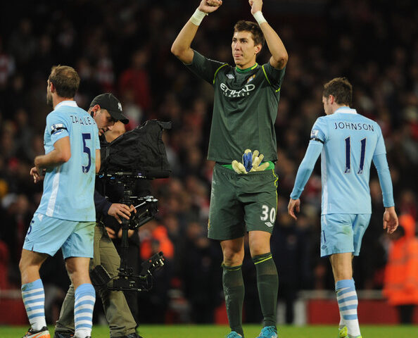 Pantilimon titular la Manchester City