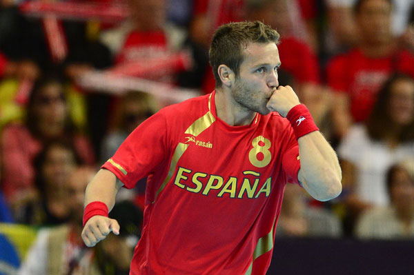 Victorie aşteptată a Spaniei la Campionatul Mondial