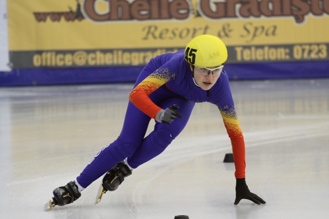 Patinatoarele noastre au ratat seriile la 500 de metri