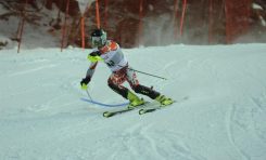 Tinerii schiori români au dominat întrecerile Cupei FIS SES de la Predeal