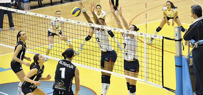 Tomis Constanţa şi Ştiinţa Bacău conduc cu 2-0 în finalele de la volei