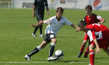 Cupa "Hagi-Danone", la Ploieşti şi Arad