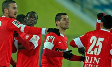 Dinamo, în finala Marbella Cup, Rapid pierde după lovituri de departajare