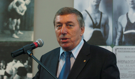 Preşedintele Federaţiei Internaţionale de Lupte a demisionat