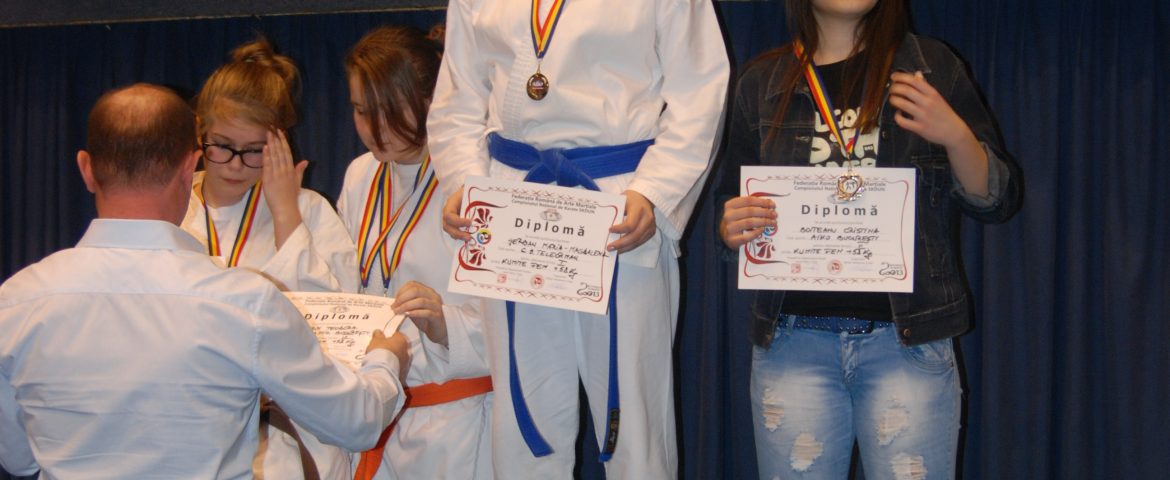 11 medalii pentru karateka teleormăneni