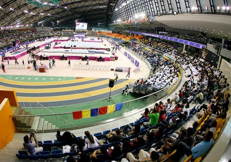 Şase gimnaşti români participă la Cupa Mondială de la Doha
